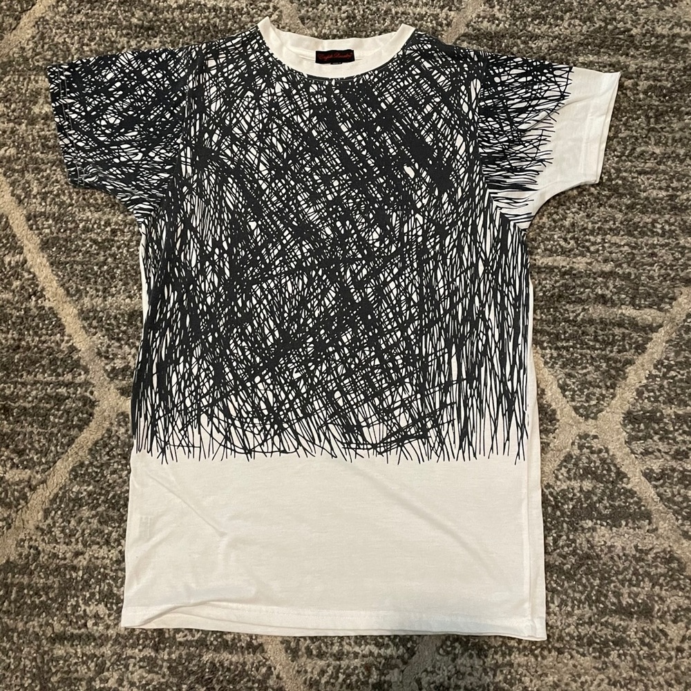 English Laundry t shirt small